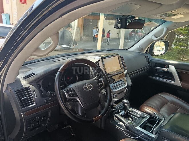 Toyota Land Cruiser 2017, 33,000 km - 4.6 l - Bakı