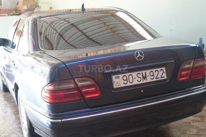 Mercedes E 220 d 1999, 283,000 km - 2.2 l - Bakı