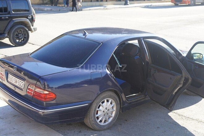 Mercedes E 220 d 1999, 283,000 km - 2.2 l - Bakı