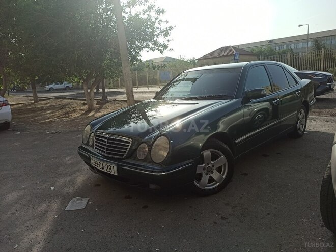 Mercedes E 220 d 1999, 307,000 km - 2.2 l - Bakı