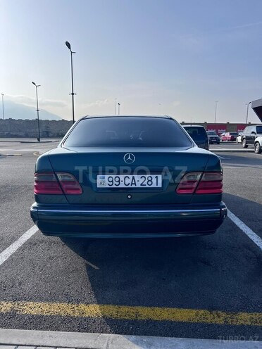 Mercedes E 220 d 1999, 307,000 km - 2.2 l - Bakı