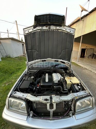 Mercedes C 220 2000, 386,991 km - 2.2 l - Sabirabad