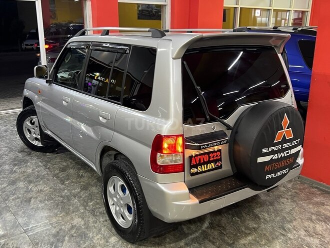 Mitsubishi Pajero io 2002, 205,000 km - 2.0 л - Sumqayıt