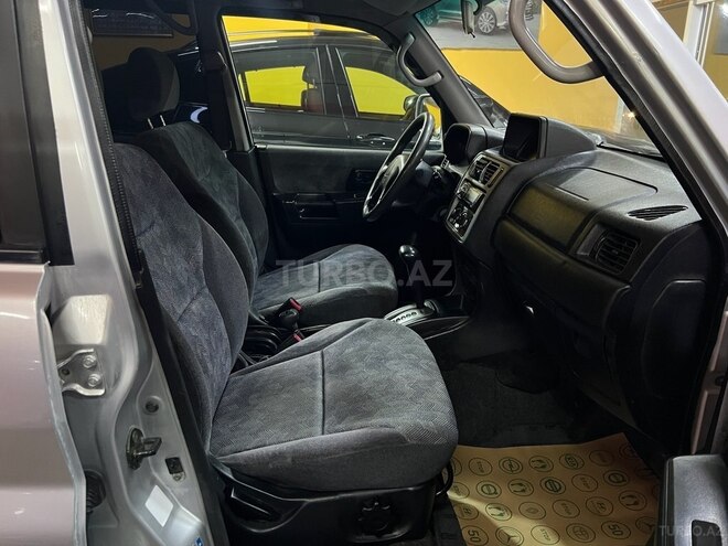 Mitsubishi Pajero io 2002, 205,000 km - 2.0 л - Sumqayıt