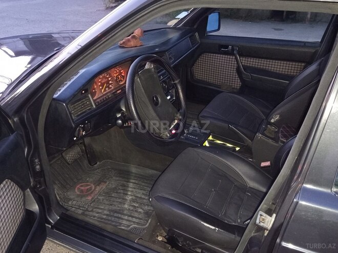 Mercedes 190 1992, 228,000 km - 2.0 l - Bakı
