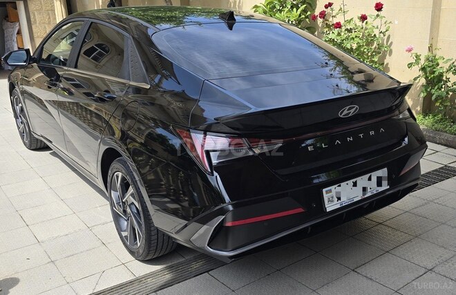 Hyundai Elantra 2024, 13,000 km - 1.6 л - Bakı