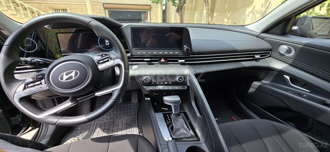 Hyundai Elantra 2024, 13,000 km - 1.6 л - Bakı