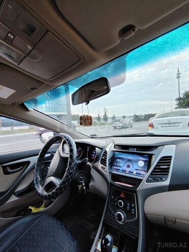 Hyundai Elantra 2015, 170,250 km - 1.8 л - Bakı