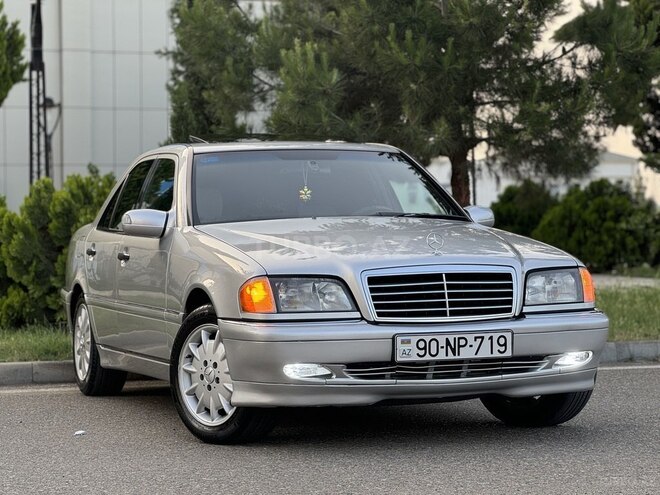 Mercedes C 230 1998, 297,000 km - 2.3 l - Saatlı