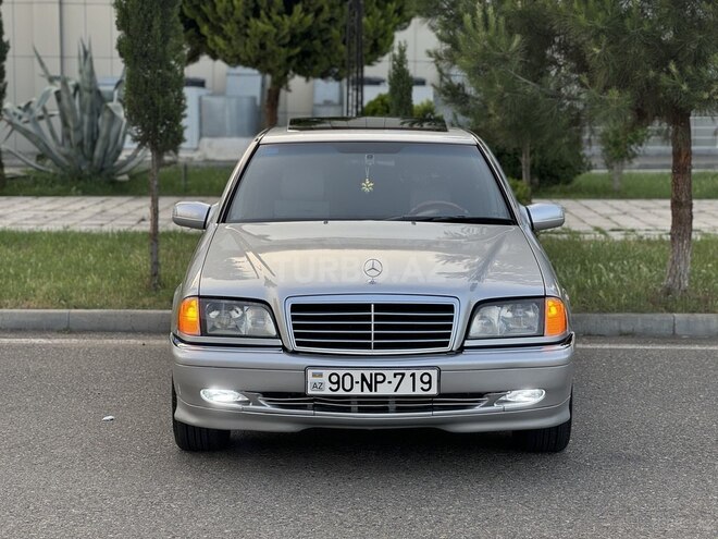 Mercedes C 230 1998, 297,000 km - 2.3 l - Saatlı