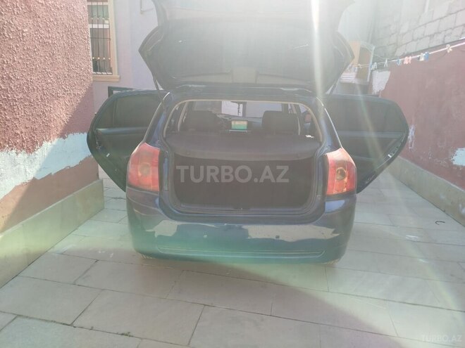Toyota Corolla 2006, 256,000 km - 1.4 l - Şəmkir