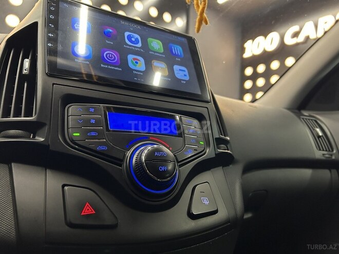 Hyundai i30 2010, 274,000 km - 1.6 л - Bakı