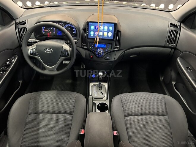 Hyundai i30 2010, 274,000 km - 1.6 л - Bakı
