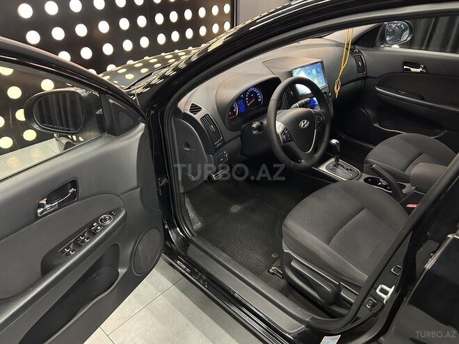 Hyundai i30 2010, 274,000 km - 1.6 л - Bakı