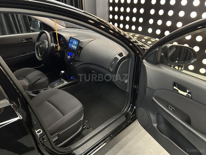 Hyundai i30 2010, 274,000 km - 1.6 л - Bakı