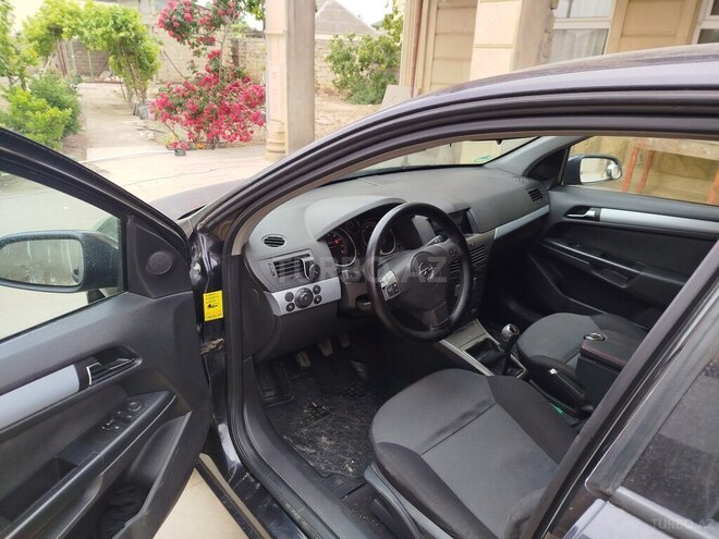 Opel Astra 2005, 300,000 km - 1.4 l - Bakı