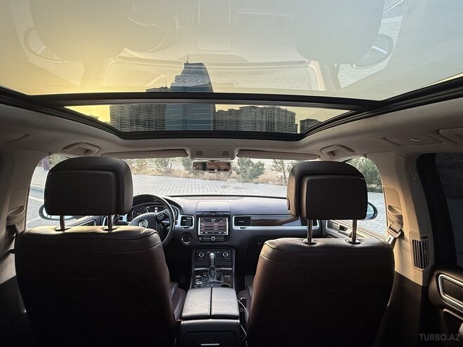 Volkswagen Touareg-2