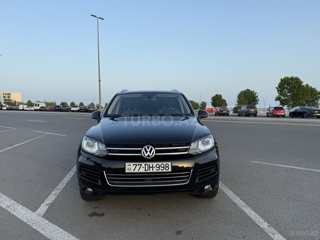 Volkswagen Touareg-1