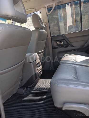 Mitsubishi Pajero 2006, 170,000 km - 3.8 l - Bakı