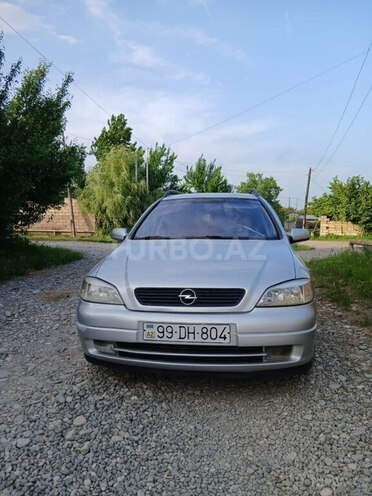 Opel Astra 2001, 200,000 km - 2.2 l - Quba
