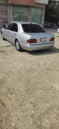 Mercedes E 240 1998, 560,000 km - 2.4 l - Bakı