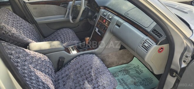 Mercedes E 240 1998, 560,000 km - 2.4 l - Bakı