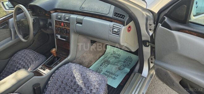 Mercedes E 240 1998, 560,000 km - 2.4 l - Bakı