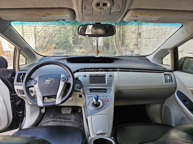 Toyota Prius 2014, 250,000 km - 1.8 l - Bakı