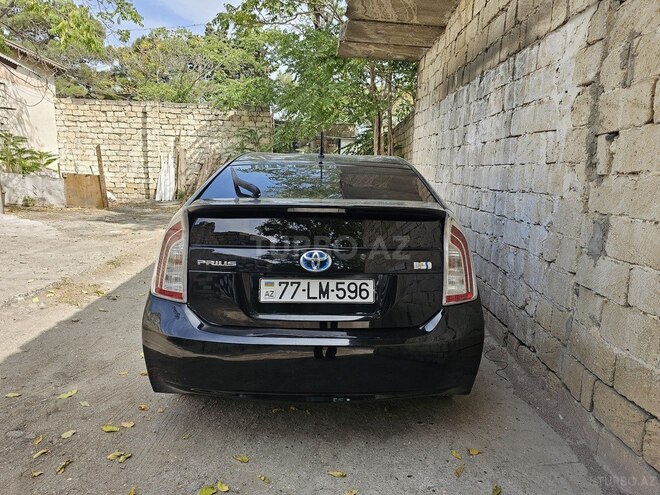 Toyota Prius 2014, 250,000 km - 1.8 l - Bakı