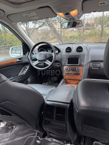 Mercedes ML 350 4MATIC 2009, 283,000 km - 3.5 l - Bakı