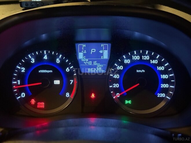 Hyundai Accent 2015, 86,000 km - 1.4 l - Bakı