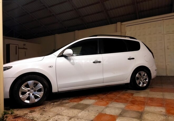 Hyundai i30 2009, 296,000 km - 1.6 l - Qəbələ