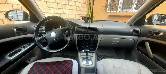 Volkswagen Passat 2004, 268,052 km - 1.8 l - Bakı