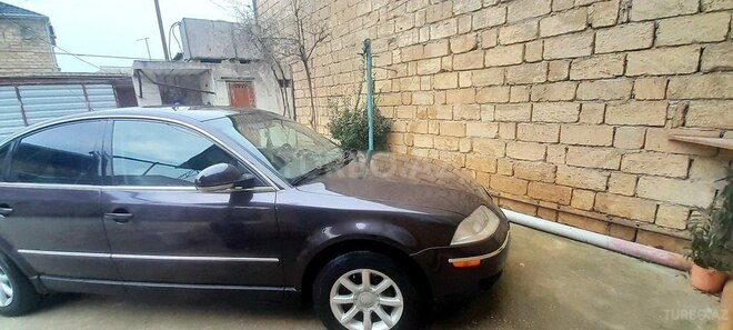 Volkswagen Passat 2004, 268,052 km - 1.8 l - Bakı