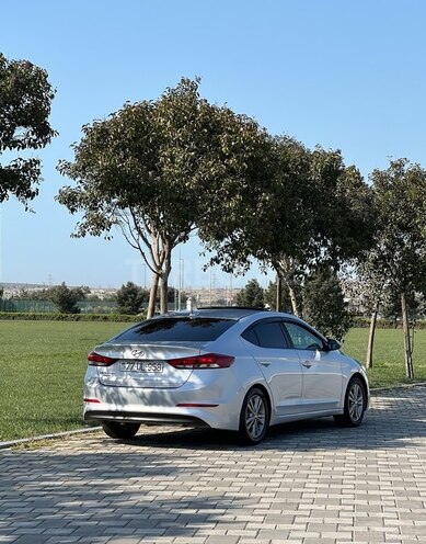 Hyundai Elantra 2017, 124,000 km - 2.0 л - Bakı