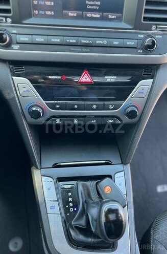 Hyundai Elantra 2017, 124,000 km - 2.0 л - Bakı