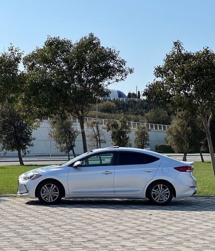 Hyundai Elantra 2017, 124,000 km - 2.0 л - Bakı