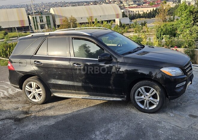 Mercedes ML 250 4MATIC 2015, 329,086 km - 2.2 l - Bakı