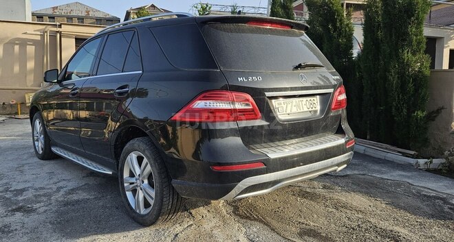 Mercedes ML 250 4MATIC 2015, 329,086 km - 2.2 l - Bakı