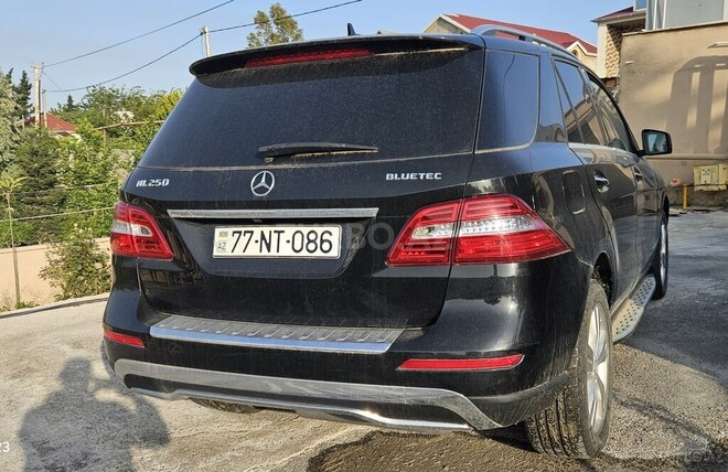 Mercedes ML 250 4MATIC 2015, 329,086 km - 2.2 l - Bakı