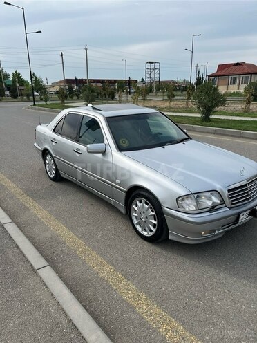 Mercedes C 220 d 1998, 300,000 km - 2.2 л - Yevlax