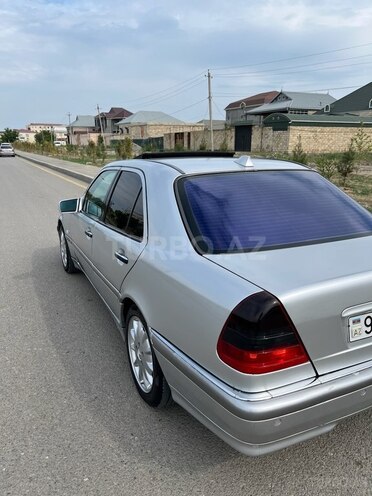 Mercedes C 220 d 1998, 300,000 km - 2.2 л - Yevlax