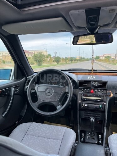 Mercedes C 220 d 1998, 300,000 km - 2.2 л - Yevlax