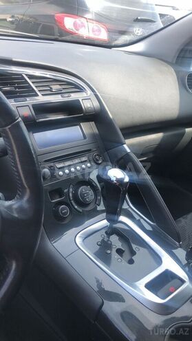 Peugeot 3008 2012, 301,889 km - 1.6 l - Bakı