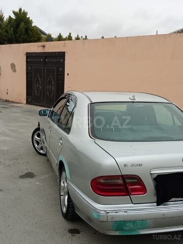Mercedes E 220 d 2001, 480,554 km - 2.2 l - Bakı