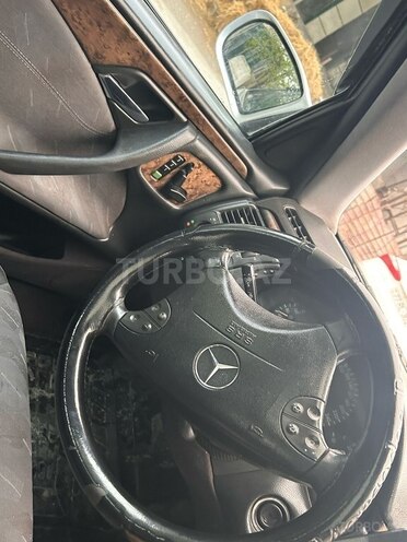 Mercedes E 220 d 2001, 480,554 km - 2.2 l - Bakı