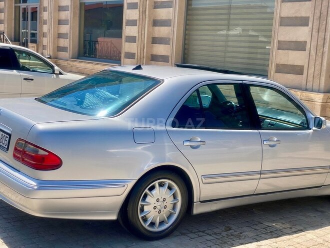 Mercedes E 240 2001, 350,000 km - 2.4 l - Bakı