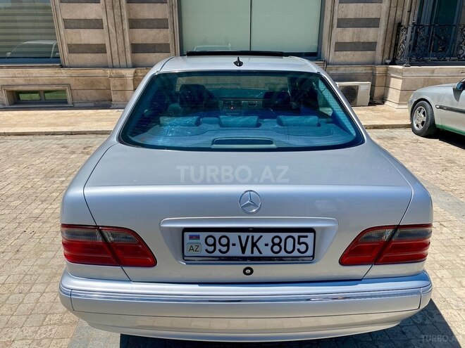 Mercedes E 240 2001, 350,000 km - 2.4 l - Bakı