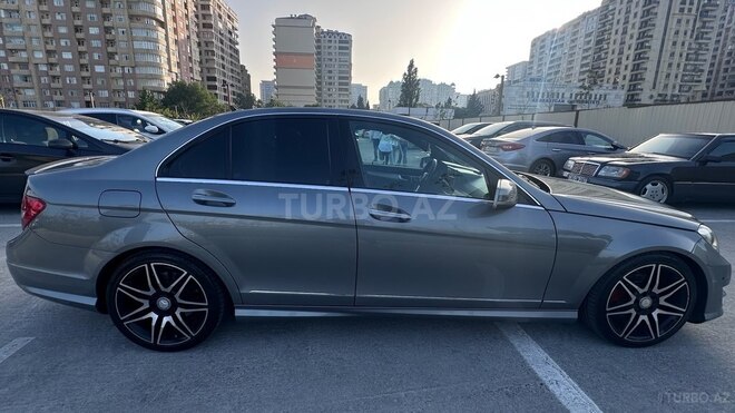Mercedes C 250 2013, 196,500 km - 1.8 л - Bakı