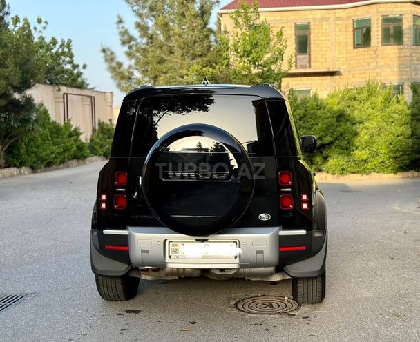 Land Rover Defender 2023, 28,000 km - 3.0 l - Bakı